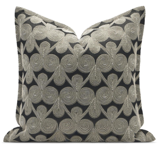 Hampstead Court Cushion